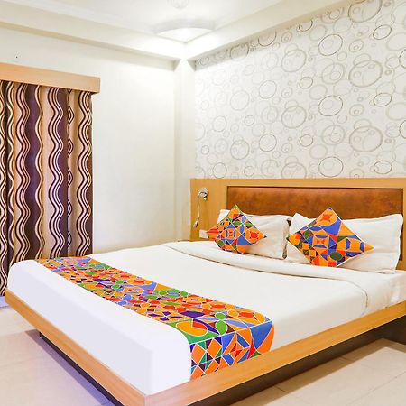 Hotel Fabexpress Magadh Glory à Khagaul Extérieur photo